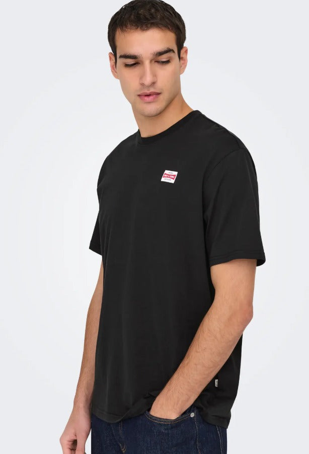 Camiseta negra logo only&sons